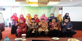 REFRESHMENT PENGELOLA DAN DOSEN PPG  DENGAN TEMA  “MENYIAPKAN PENGELOLA DAN DOSEN DALAM PELAYANAN PEMBELAJARAN BERBASIS LMS YANG BERMUTU”